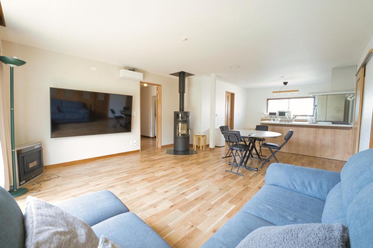 Maple Farm Villa Asahikawa Exterior photo